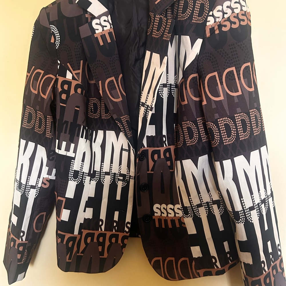 VENUS Graphic Print Blazer in Black and Brown